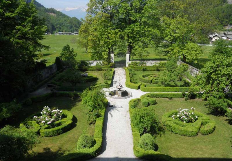 giardino palazzo salis a tirano